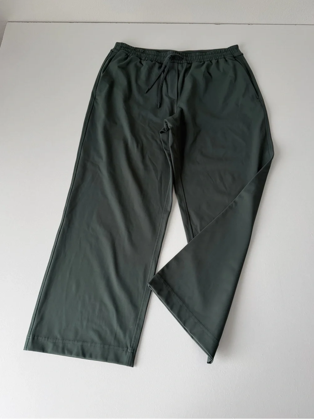 Lululemon Straight Leg Luxtreme Pant
